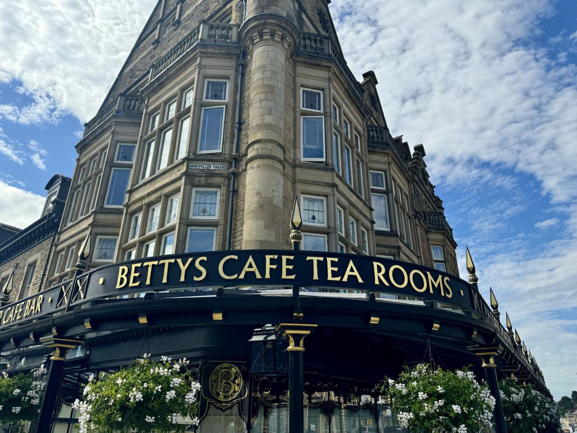The Crown View - Luxury Apartment - Free Parking Nearby Harrogate Luaran gambar